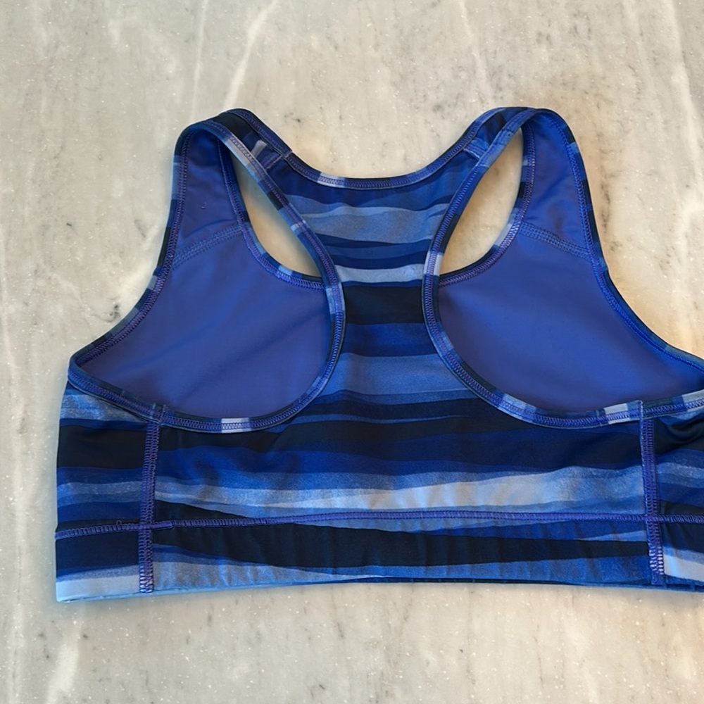 Nike Blue Gradient Sports Bra with Racerback - Picture 2 of 4